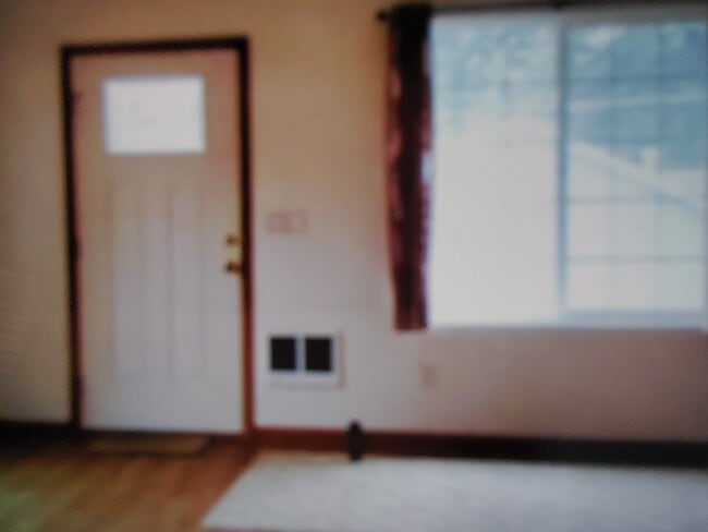 Building Photo - 35732 Hankey Rd