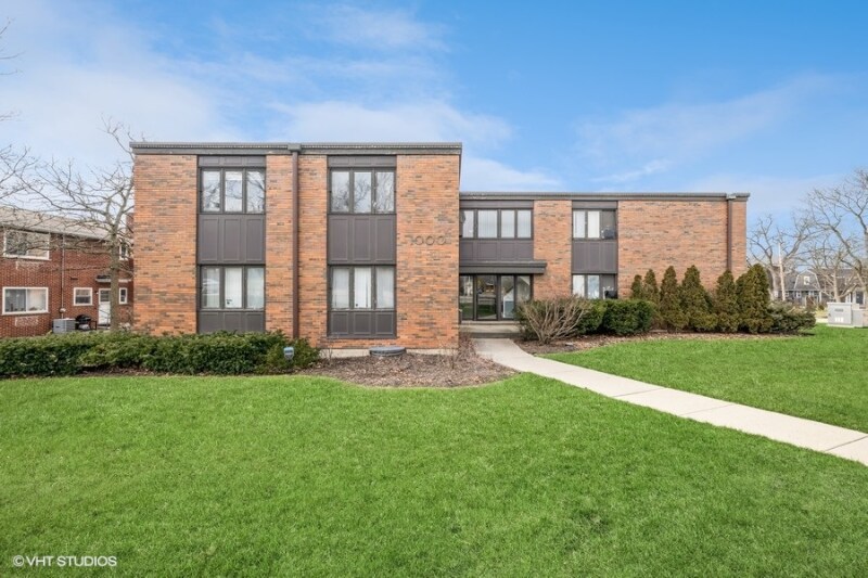Primary Photo - 1000 Waukegan Rd