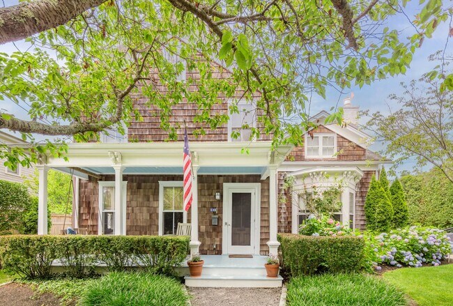 Foto del edificio - 135 Meeting House Ln