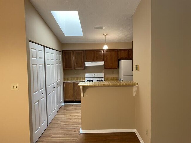 Foto del edificio - 6363 Wedgeview Ct