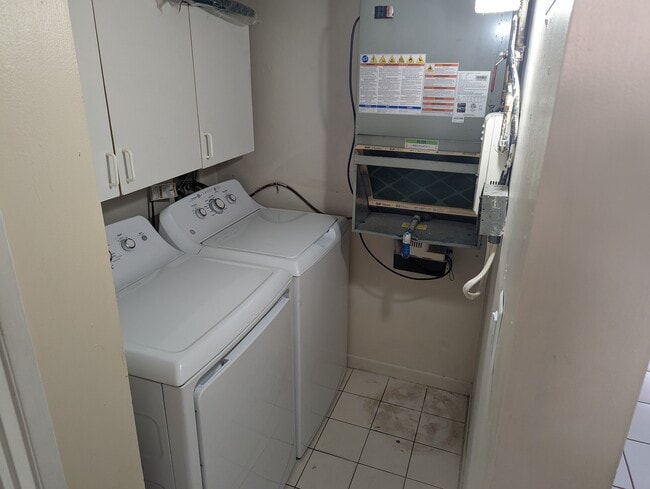 Foto del edificio - 2740 W 61st St