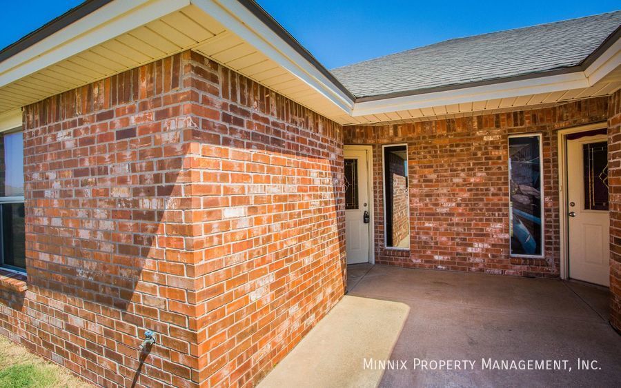 Foto principal - 908 N Belmont Ave