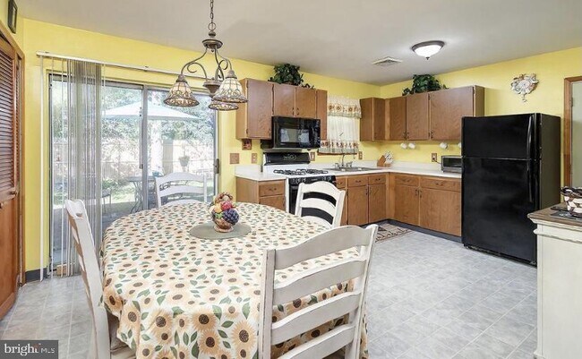 Foto del edificio - 123 Clubhouse Rd