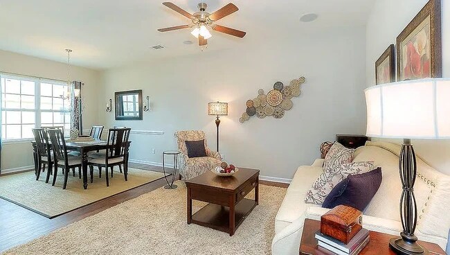 Building Photo - 9113 Bradstreet Commons Way