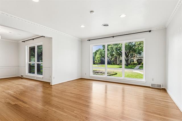 Foto del edificio - 5834 Melshire Dr