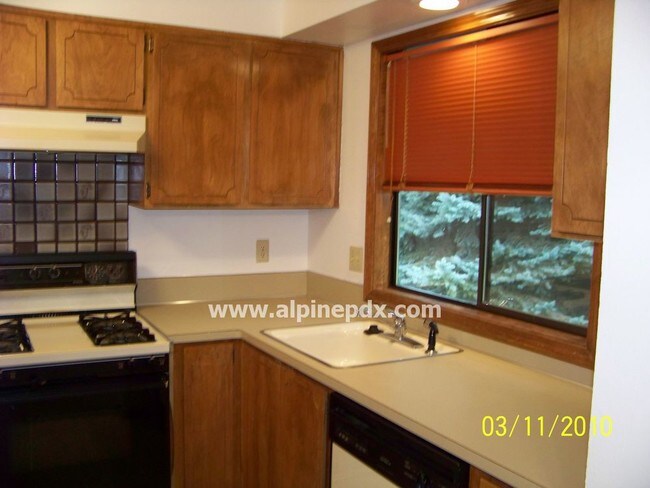 Building Photo - 7135 SW 160th Ave