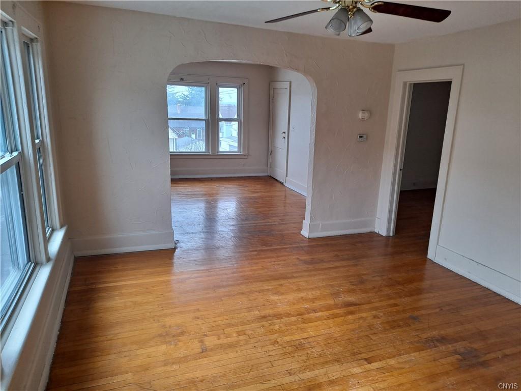 Primary Photo - 907 Bacon St