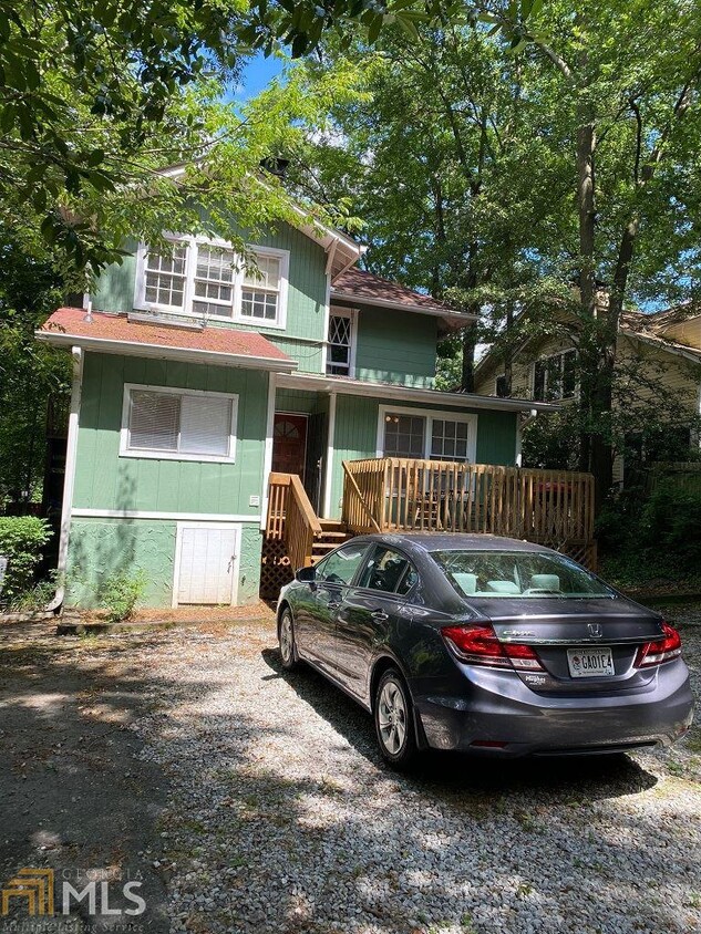 Foto principal - 742 Charles Allen Dr NE