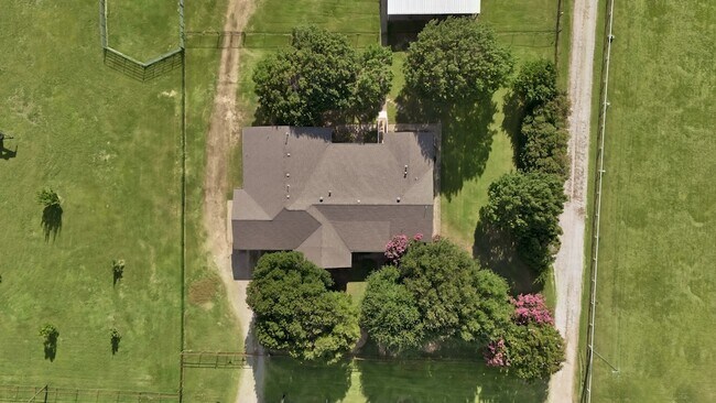 Building Photo - 14301 County Rd 511