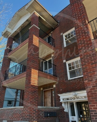Foto del edificio - 853 Barnett Ave