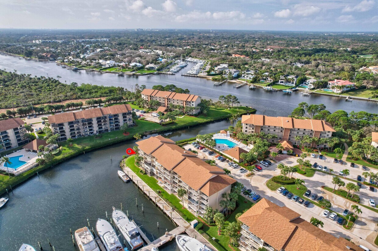 Foto principal - 2301 Marina Isle Way