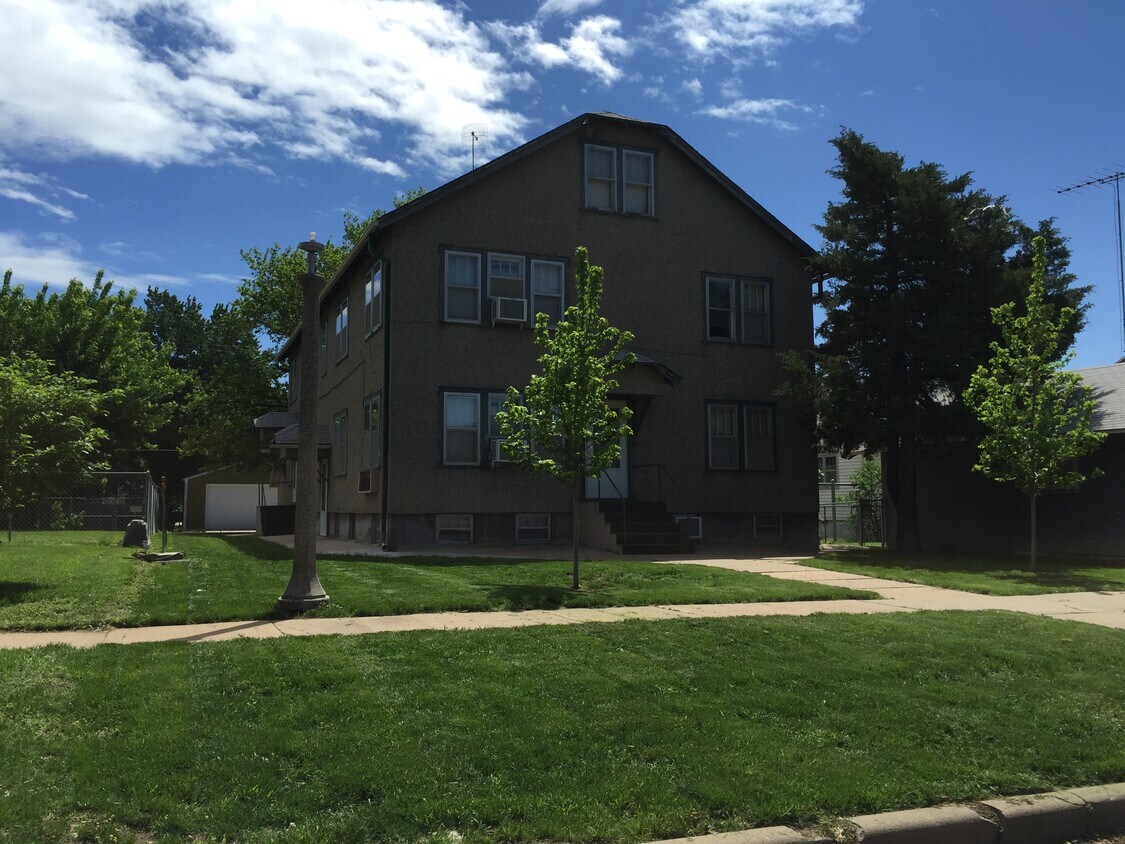 416 S Ninnescah St, Pratt, KS 67124 Apartments in Pratt, KS