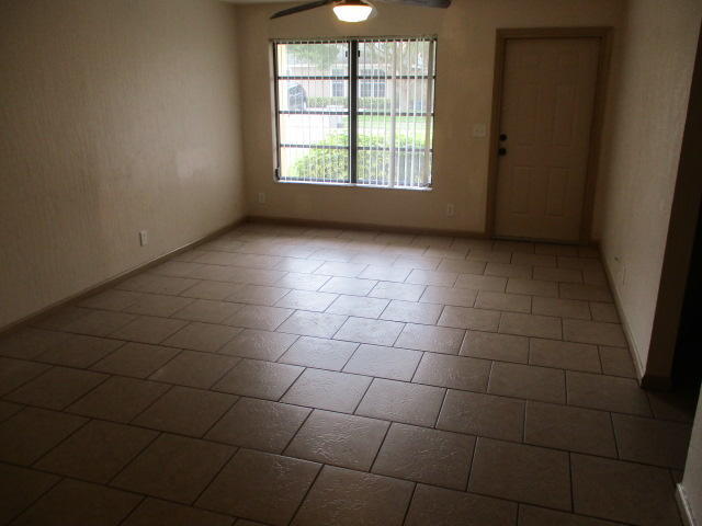 Building Photo - 9079 E Highland Pines Dr