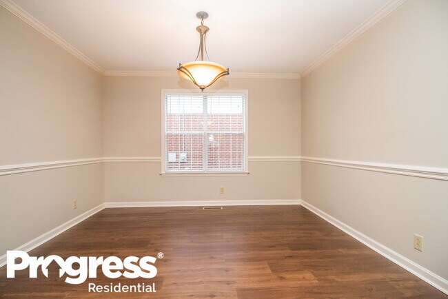 Building Photo - 6333 Paddington Way
