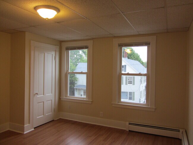 Building Photo - 53 Summer St