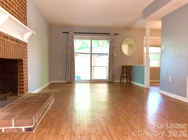 Building Photo - 5323 Caradon Dr