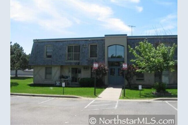 Building Photo - 939 11th Ave S Apt 3