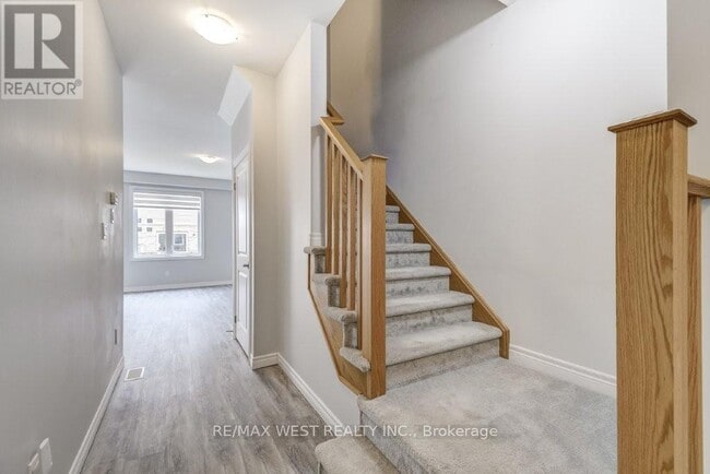 Building Photo - 14 Foothills Ln