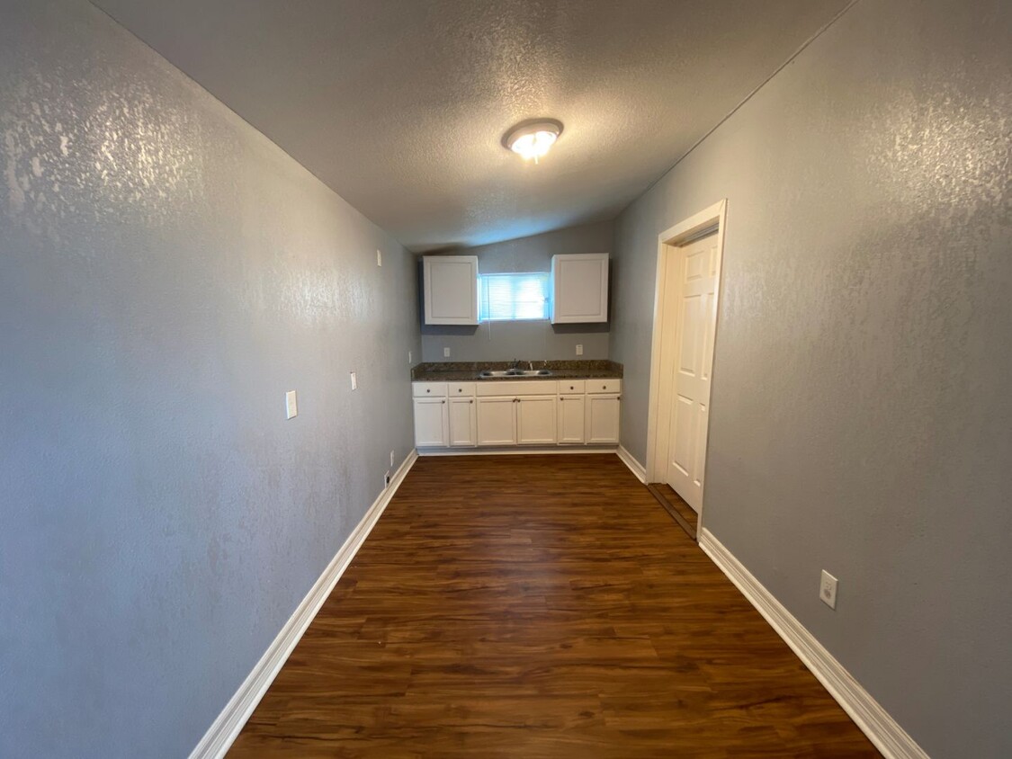 Primary Photo - 3114 Avenue M 1/2