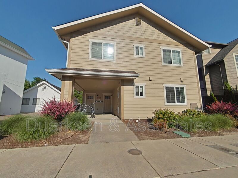 Foto principal - 620 NW Kings Blvd