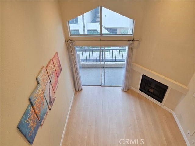 Foto del edificio - 5545 Canoga Ave