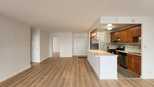 Foto del edificio - 280 Marin Blvd