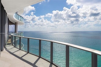 Building Photo - 17475 Collins Ave