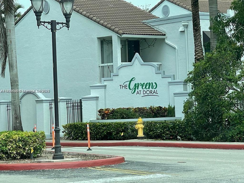 Foto principal - 4871 NW 97th Ct