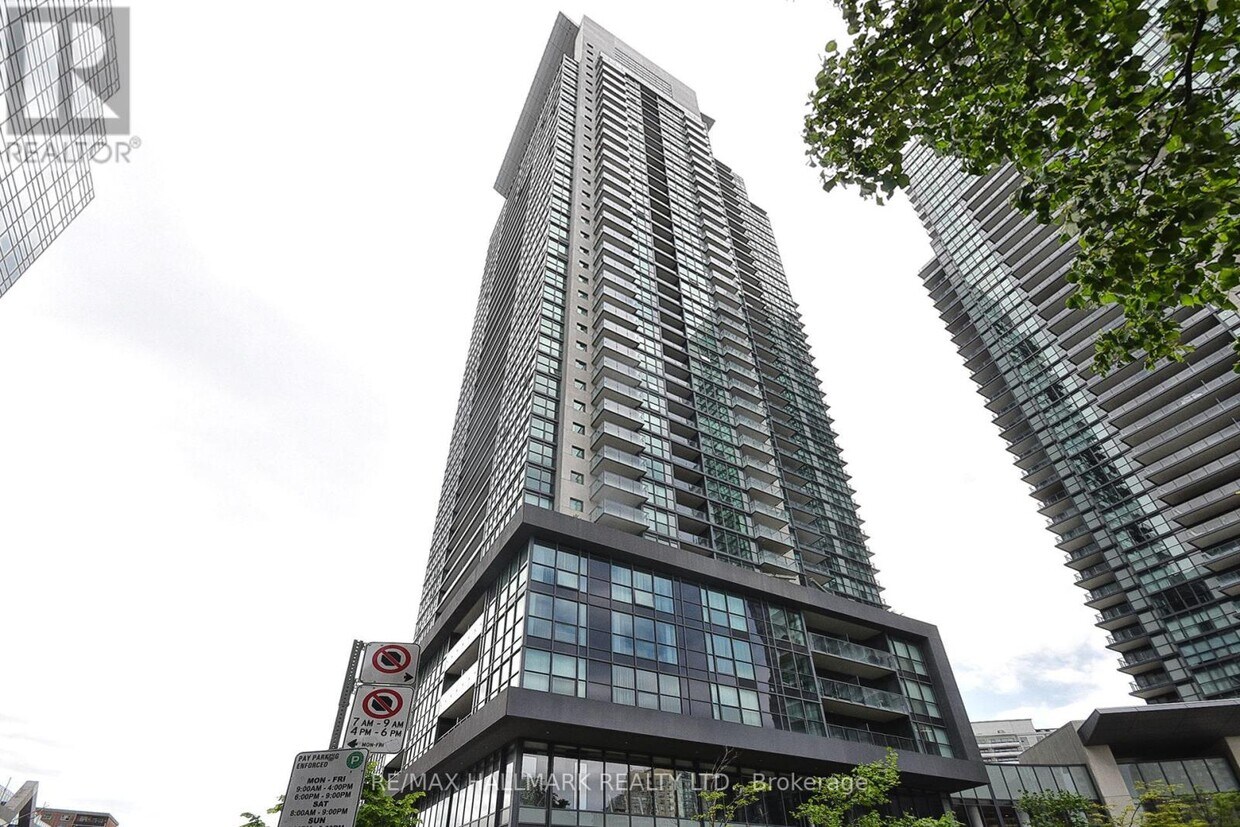 Photo principale - 5162-5162 Yonge St