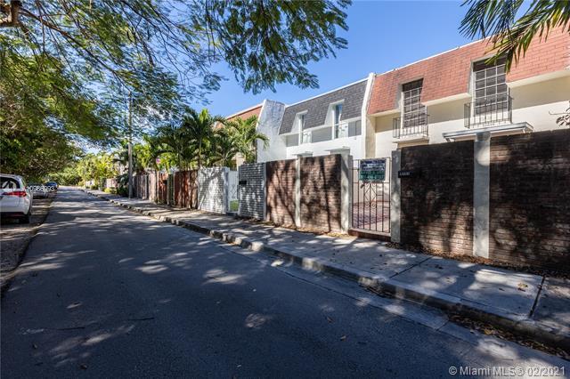 Building Photo - 9741 SW 92nd Ter