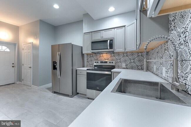 Foto del edificio - 1344 Ellsworth St