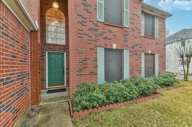 Building Photo - 7603 Quintero Dr