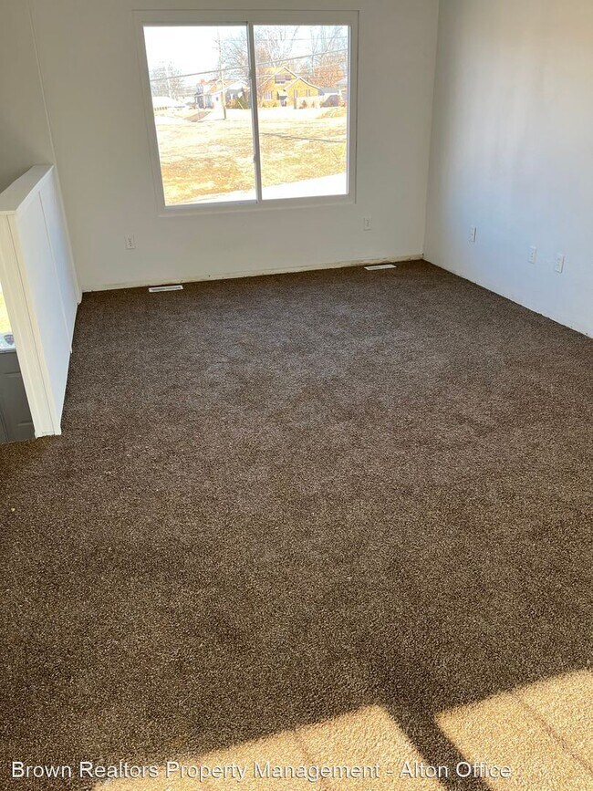 Foto del edificio - 3 br, 1 bath House - 3239 Edgewood