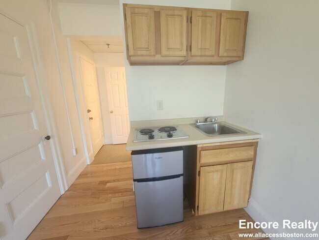 Foto del edificio - 1061 Beacon St