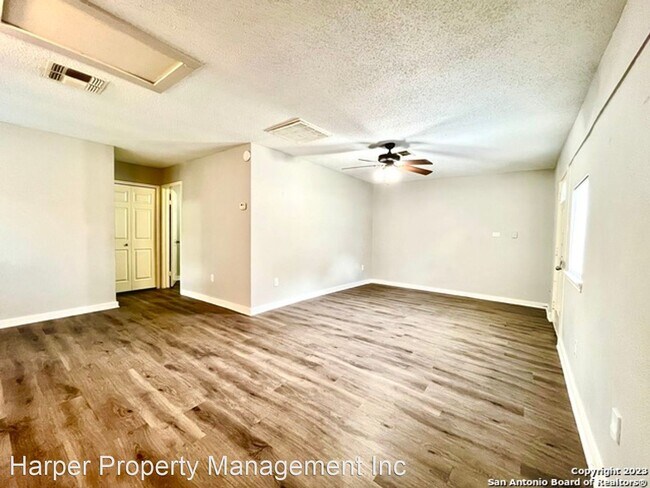 Building Photo - 1 br, 1 bath House - 2234 W Hermosa Dr Unit B