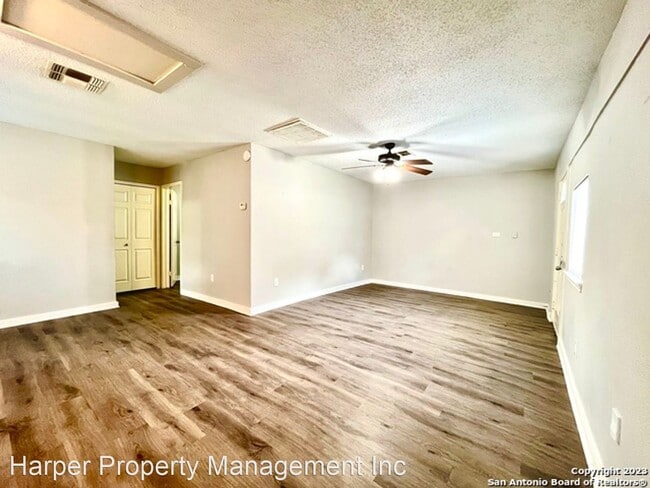 Foto del edificio - 1 br, 1 bath House - 2234 W Hermosa Dr Unit B