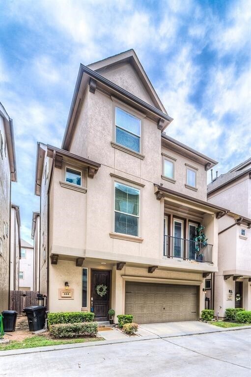 Foto del edificio - 444 N Live Oak St
