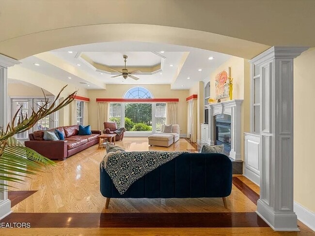 Foto del edificio - Luxury & Convenience!!