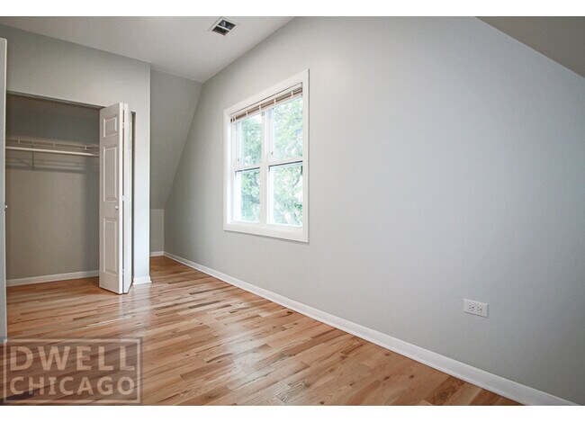Building Photo - 2731 W Saint Georges Ct