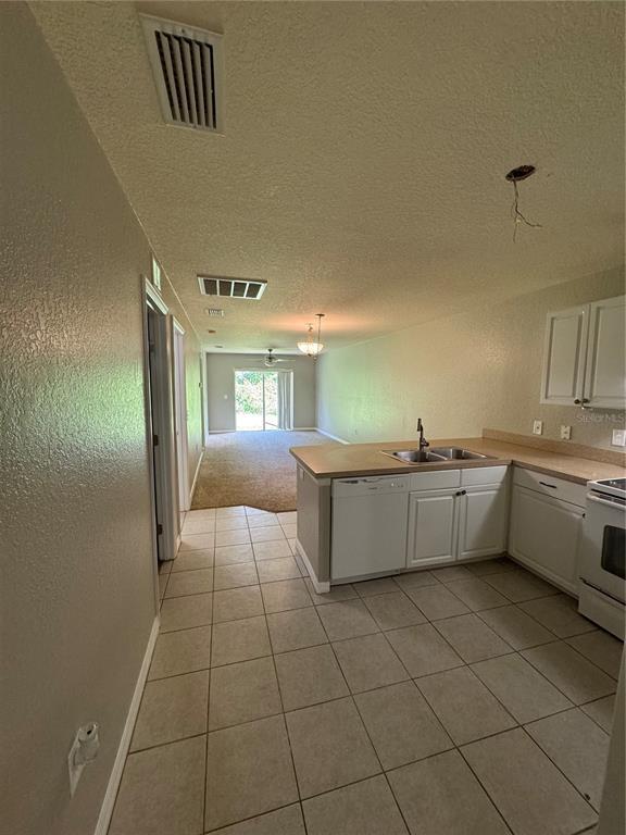 Foto del edificio - 1011 Fox Lake Dr