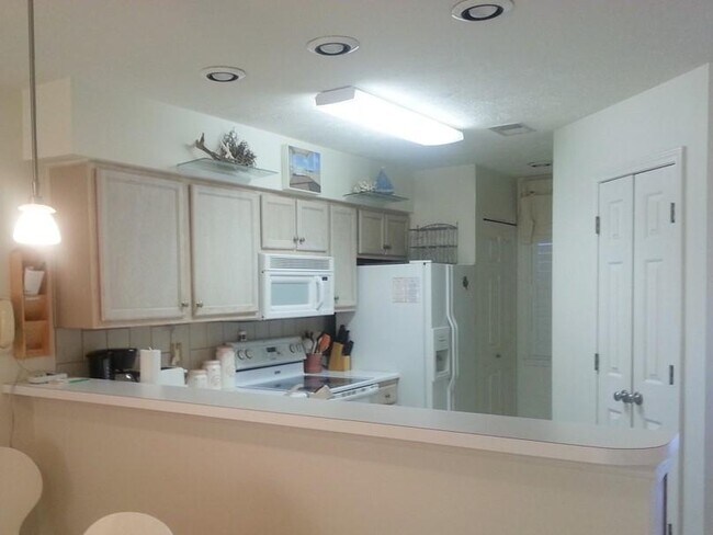 Foto del edificio - 620 Waterway Village Blvd 22E