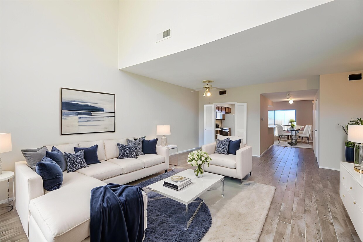 Foto principal - 8355 Wednesbury Ln