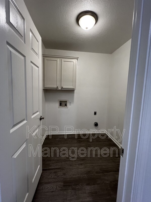 Building Photo - 5708 Whitney Cir