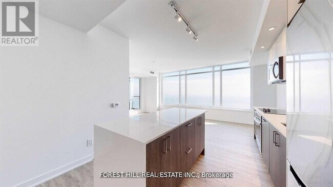 Photo du bâtiment - 1926 Lake Shore Blvd W