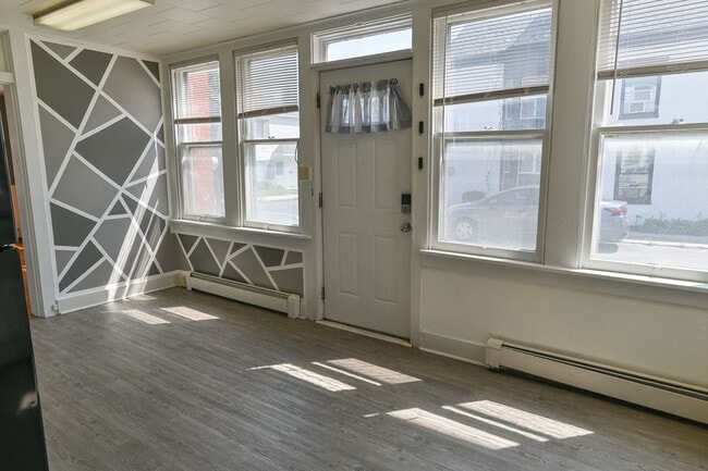 Building Photo - 42 E Locust St