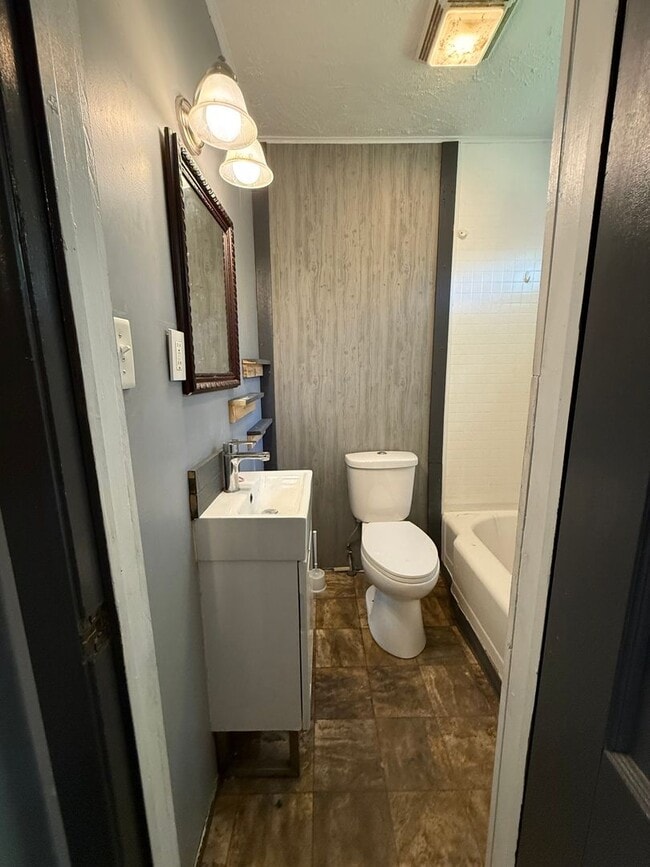 Foto del edificio - Charming 1 Bedroom Home