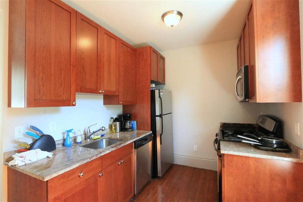 Foto principal - 107 Winter St