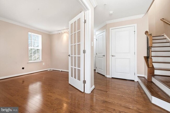 Building Photo - 7855 Port Capital Dr