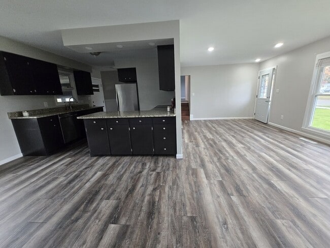 Building Photo - 1618 S 18th St