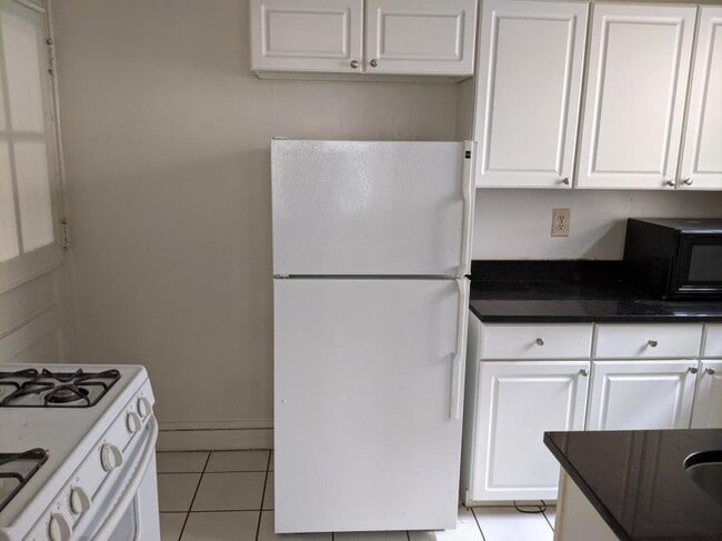 Foto del edificio - 3 bedroom in Evanston IL 60201